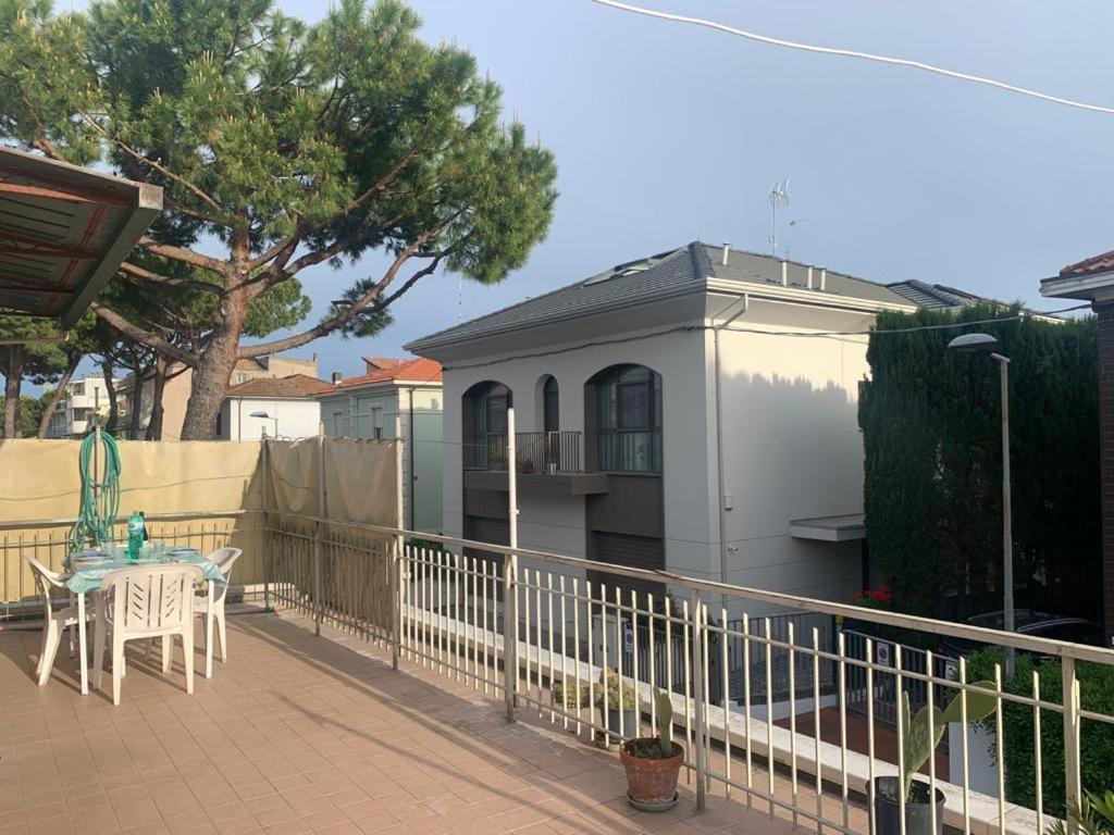 Appartamento Betti, San Giuliano Mare Rímini Exterior foto